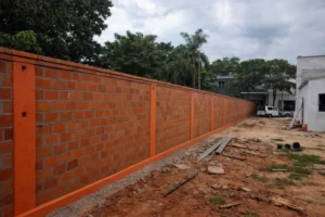 Construccion de murallas de ladrillo
